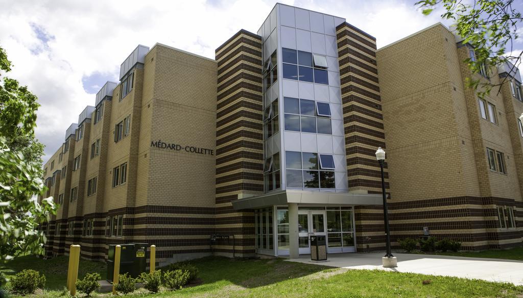 Universite De Moncton Exterior foto